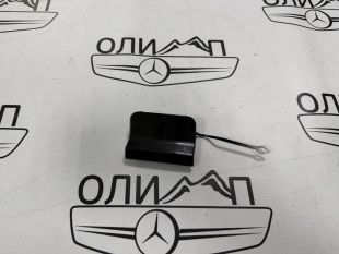 Крышка буксировочная задняя на Mercedes w204 